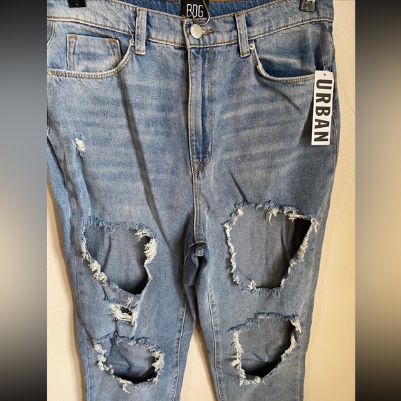 High Rise Mom Jean - Picture 3 of 5